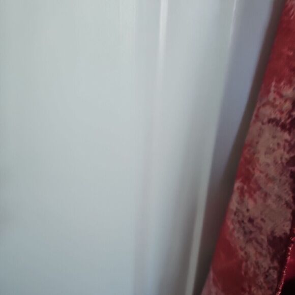 CUDDLE DREAMS Red/pink/ Maroon Floral Geo Scarf 100% Silk Super Soft 70"x12" NWT - Picture 2 of 8